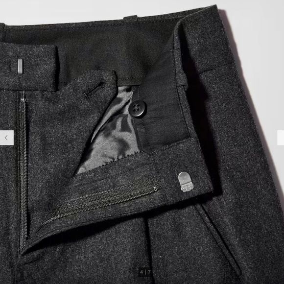 Uniqlo Black Ankle Cropped Pants - Picture 3 of 5